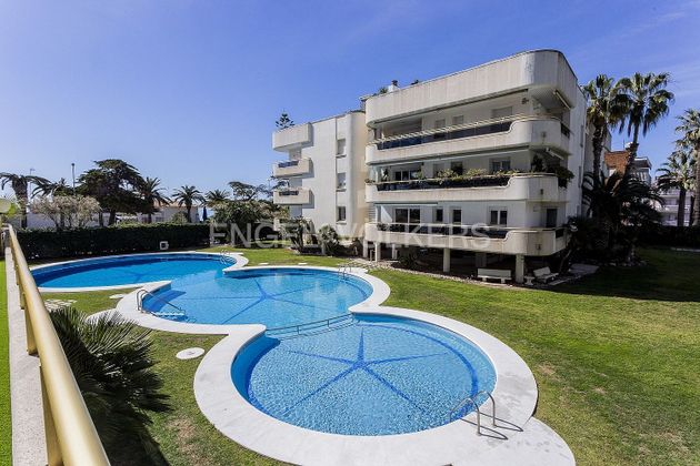 Foto 1 de Pis en venda a Can Girona - Terramar - Can Pei - Vinyet de 3 habitacions amb terrassa i piscina