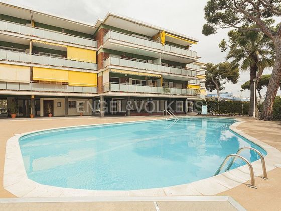 Foto 1 de Pis en venda a La Pineda de 3 habitacions amb terrassa i piscina