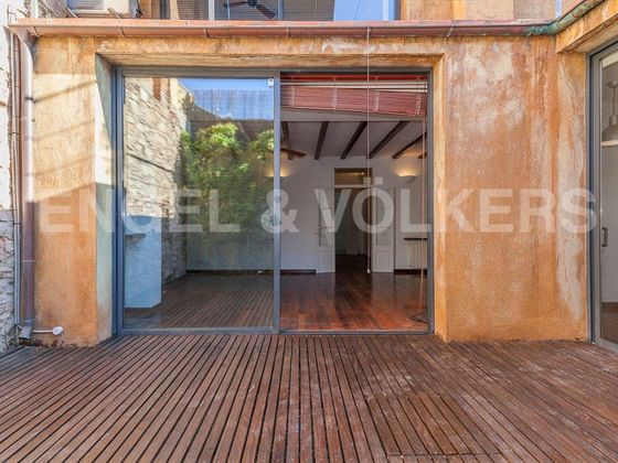 Foto 2 de Casa en lloguer a Sarrià de 4 habitacions amb terrassa i jardí