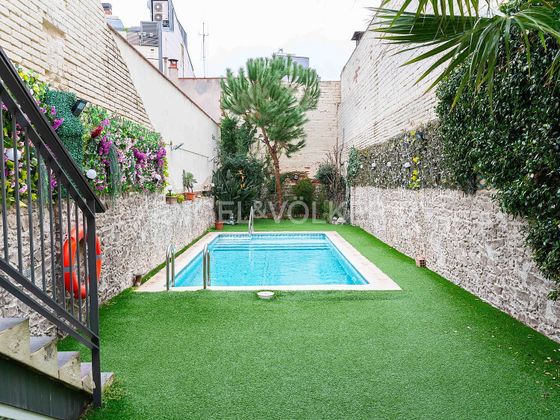 Foto 1 de Casa en venta en Ca n'Aurell de 3 habitaciones con terraza y piscina