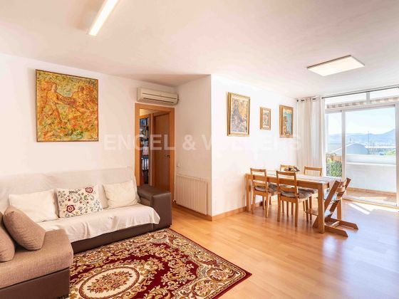 Foto 1 de Pis en venda a Sant Joan Despí de 4 habitacions amb terrassa i garatge