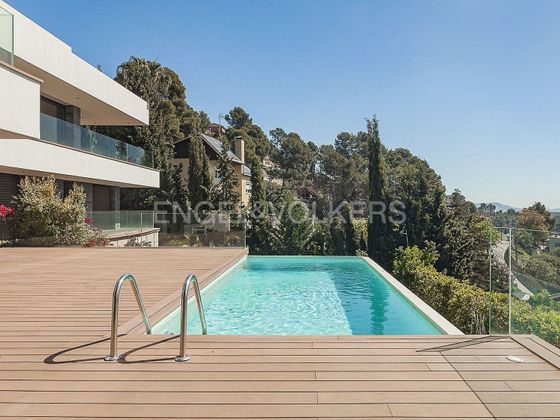 Foto 1 de Chalet en venta en Pallejà de 5 habitaciones con terraza y piscina