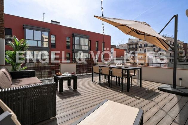 Foto 1 de Alquiler de piso en Vila de Gràcia de 3 habitaciones con terraza y balcón