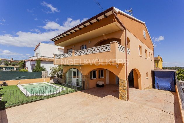 Foto 1 de Xalet en venda a Sant Jaume dels Domenys de 3 habitacions amb terrassa i piscina