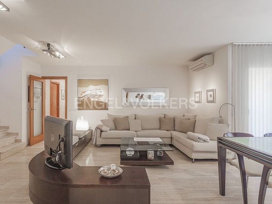 Foto 2 de Dúplex en venta en Barri del Centre de 5 habitaciones con terraza y garaje