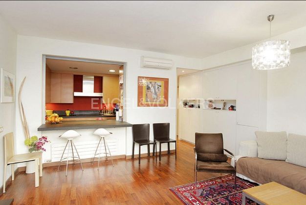 Foto 2 de Pis en venda a Sarrià de 3 habitacions amb terrassa i garatge