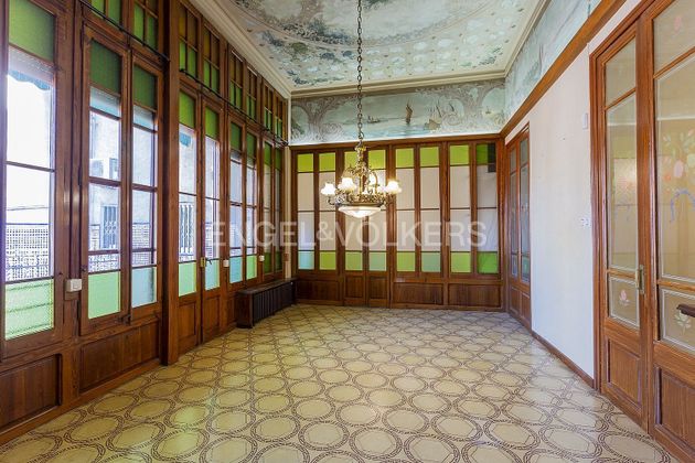 Foto 1 de Pis en venda a Centre - Sabadell de 6 habitacions amb terrassa i balcó