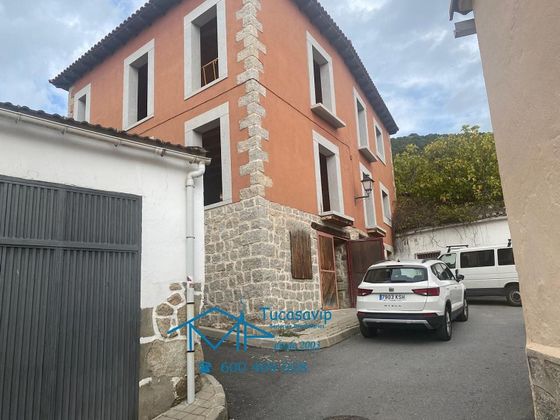 Foto 2 de Casa en venda a Hoyo de Pinares (El) de 3 habitacions amb garatge i jardí