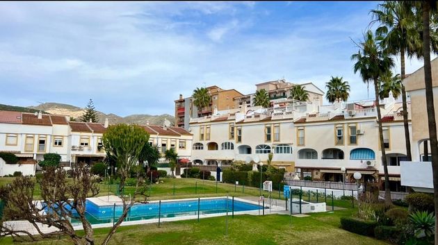 Foto 1 de Casa en venda a El Pinillo de 3 habitacions amb terrassa i piscina
