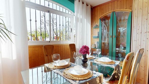 Foto 2 de Casa en venda a El Pinillo de 3 habitacions amb terrassa i piscina