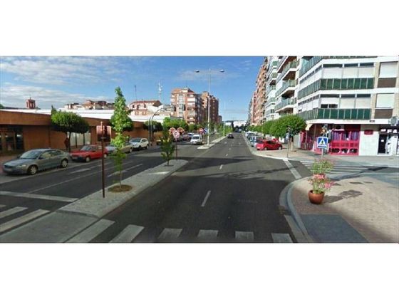 Foto 2 de Local en venda a avenida Cardenal Cisneros de 275 m²