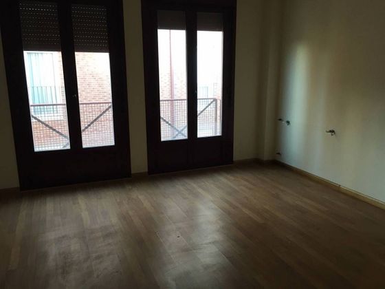 Foto 2 de Venta de piso en Santovenia de Pisuerga de 1 habitación y 60 m²