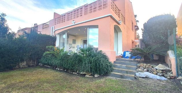 Foto 1 de Casa en venda a La Alcaidesa de 4 habitacions amb terrassa i piscina