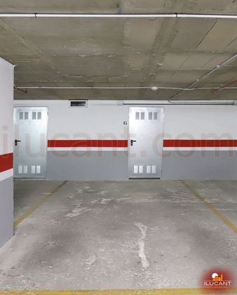 Foto 2 de Garatge en venda a Mercado de 28 m²
