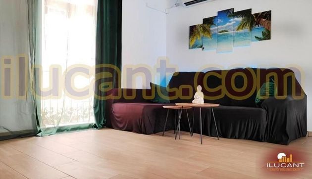 Foto 1 de Pis en venda a Lo Morant- San Nicolás de Bari de 3 habitacions amb balcó