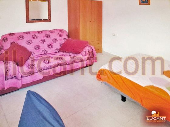 Foto 2 de Venta de piso en Campoamor de 3 habitaciones con balcón