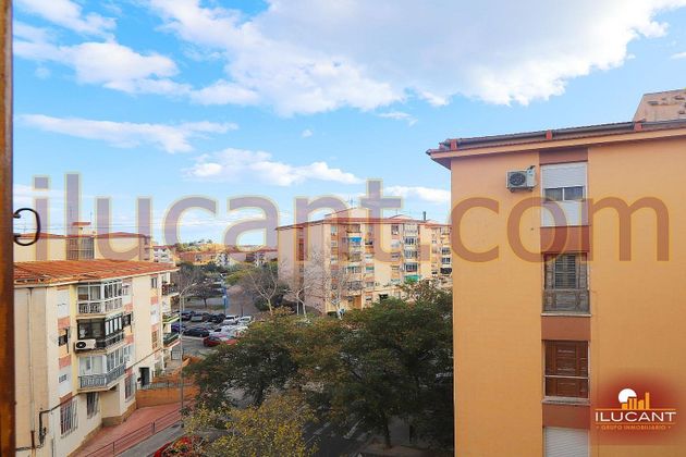 Foto 2 de Piso en venta en Ciudad Jardín de 3 habitaciones con terraza y balcón