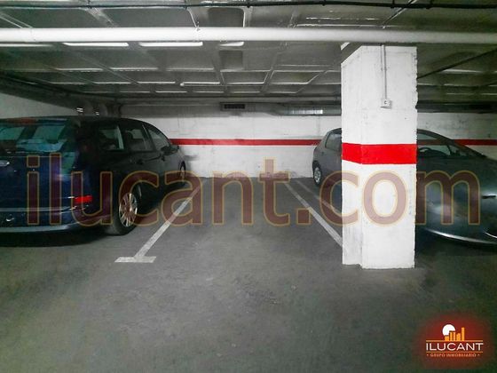 Foto 2 de Garatge en venda a Campoamor de 334 m²