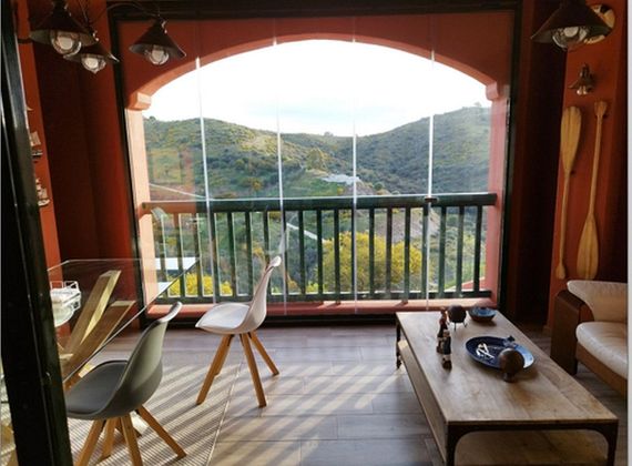 Foto 2 de Casa en venda a Calahonda de 3 habitacions amb terrassa i piscina