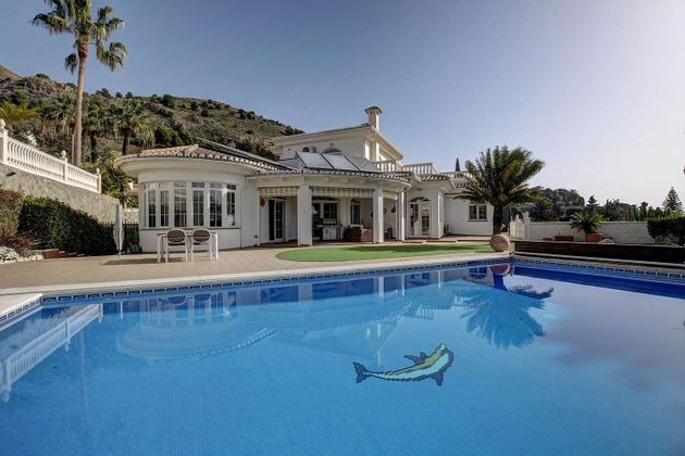 Foto 2 de Chalet en venta en Zona el Higuerón de 4 habitaciones con terraza y piscina