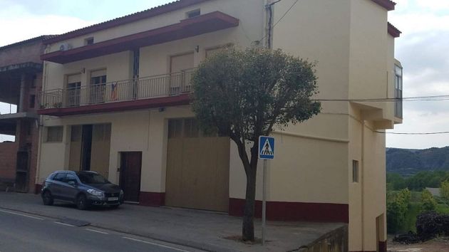 Foto 2 de Venta de casa en Ivars de Noguera de 6 habitaciones con terraza y balcón