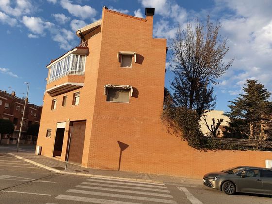 Foto 2 de Casa en venda a Torrefarrera de 6 habitacions amb terrassa i jardí