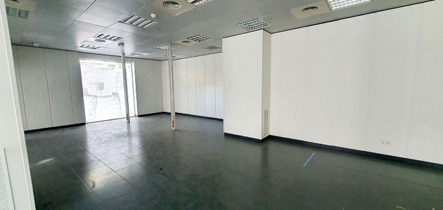 Foto 2 de Oficina en alquiler en Vara de Quart de 256 m²