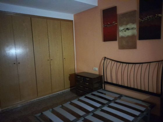 Foto 1 de Piso en venta en La Malva-rosa de 2 habitaciones con terraza y garaje