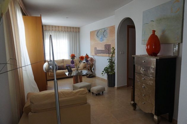 Foto 2 de Casa en venta en Pla de la Vallonga - Bacarot de 3 habitaciones con terraza y garaje