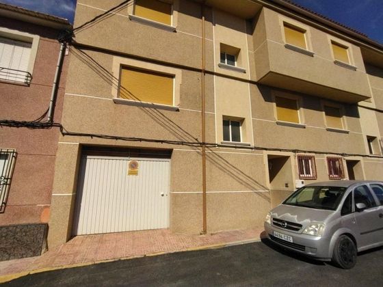 Foto 1 de Casa en venta en Ceutí de 3 habitaciones con terraza y balcón