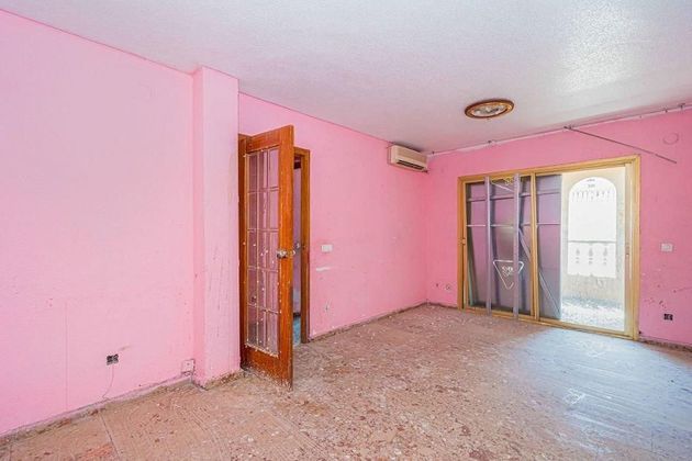 Foto 2 de Piso en venta en Pueblo Levante de 4 habitaciones con terraza y ascensor