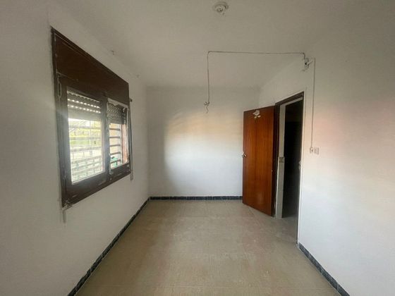 Foto 2 de Venta de piso en Trinitat Vella de 3 habitaciones y 78 m²