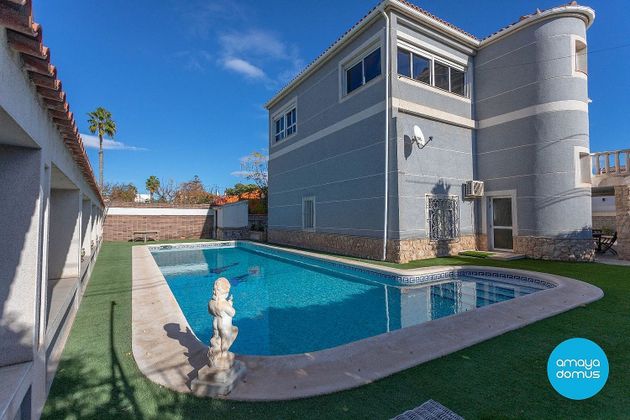 Foto 2 de Xalet en venda a calle Padre Perpiñán de 7 habitacions amb terrassa i piscina