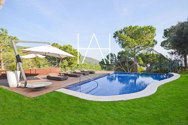 Foto 2 de Xalet en venda a Teià de 5 habitacions amb terrassa i piscina