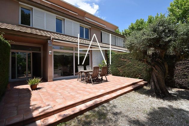 Foto 1 de Casa en venda a Tiana de 4 habitacions amb terrassa i garatge