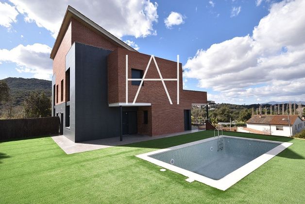 Foto 1 de Casa adossada en venda a Vallromanes de 3 habitacions amb terrassa i piscina