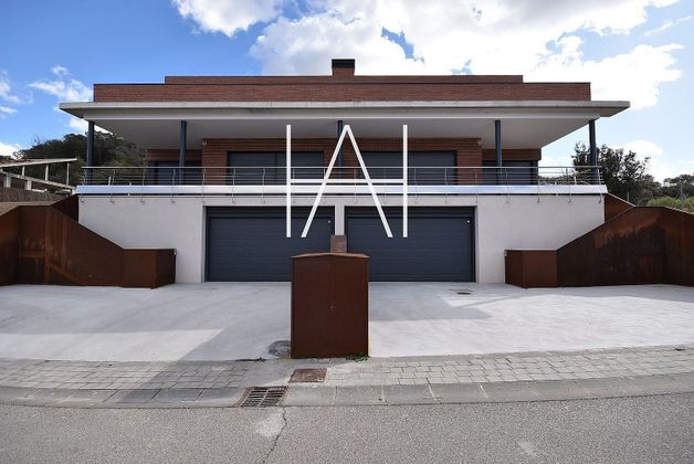 Foto 1 de Casa adossada en venda a Vallromanes de 3 habitacions amb garatge i balcó