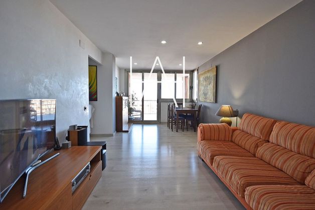 Foto 2 de Piso en venta en Vilassar de Mar de 3 habitaciones con terraza y piscina