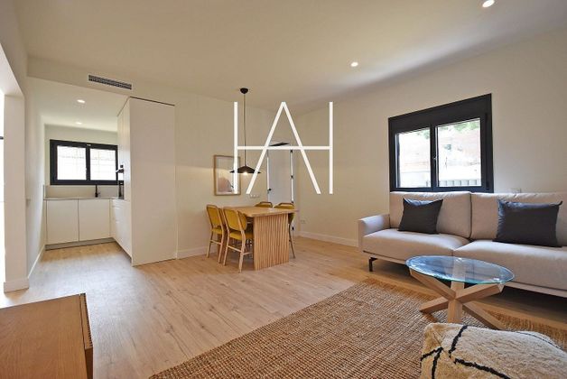 Foto 1 de Pis en lloguer a Sarrià de 4 habitacions amb terrassa i mobles
