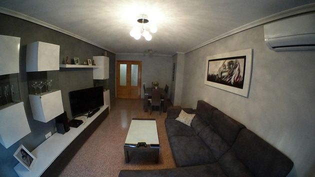 Foto 2 de Piso en venta en Alcalde Felipe Mallol de 4 habitaciones con aire acondicionado y calefacción