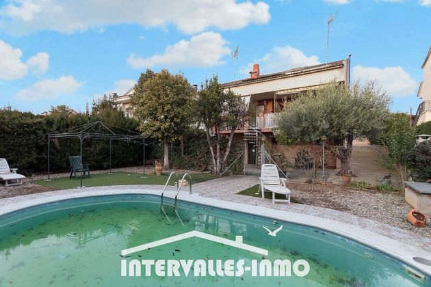 Foto 1 de Xalet en venda a calle Tarragona de 8 habitacions amb terrassa i piscina