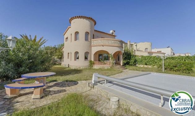 Foto 1 de Venta de casa en Sant Pere Pescador de 2 habitaciones con terraza y piscina