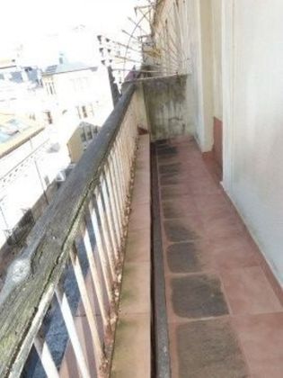 Foto 2 de Piso en venta en Centro - Torrelavega de 3 habitaciones con balcón