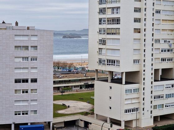 Foto 2 de Pis en venda a avenida De Pontejos de 4 habitacions amb terrassa i garatge