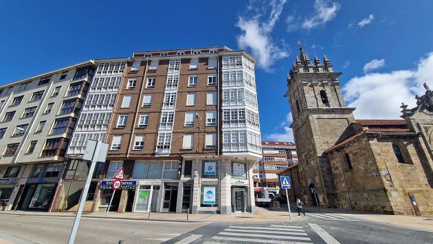 Foto 1 de Pis en venda a calle Peñas Arriba de 3 habitacions amb calefacció i ascensor