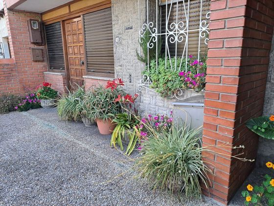 Foto 2 de Casa adosada en venta en Cerezo - Aspla - Torres de 5 habitaciones con terraza y calefacción