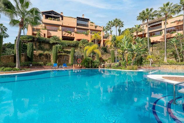 Foto 1 de Pis en venda a Sierra Blanca de 6 habitacions amb terrassa i piscina