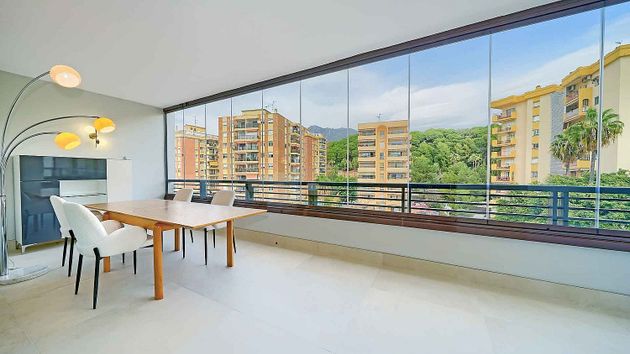 Foto 2 de Piso en venta en El Higueral - La Merced de 4 habitaciones con terraza y balcón
