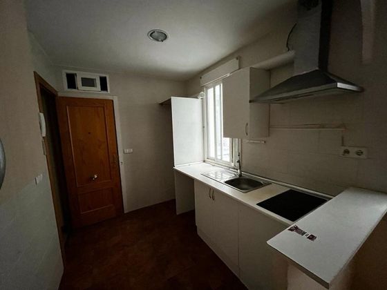Foto 2 de Pis en venda a Delicias de 2 habitacions amb calefacció i ascensor