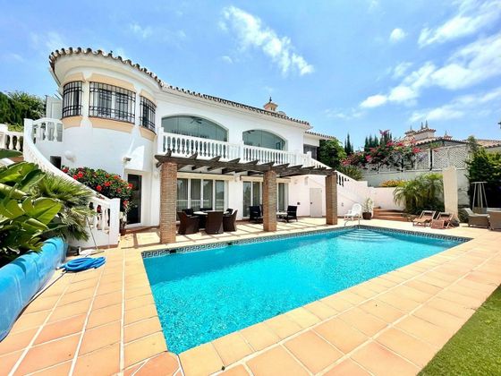 Foto 1 de Chalet en venta en El Faro de Calaburra - Chaparral de 4 habitaciones con terraza y piscina